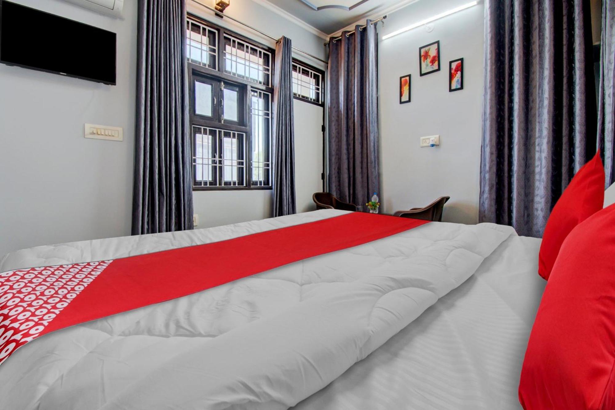 Oyo Flagship 81130 Vanya Guest House Jaipur Eksteriør bilde