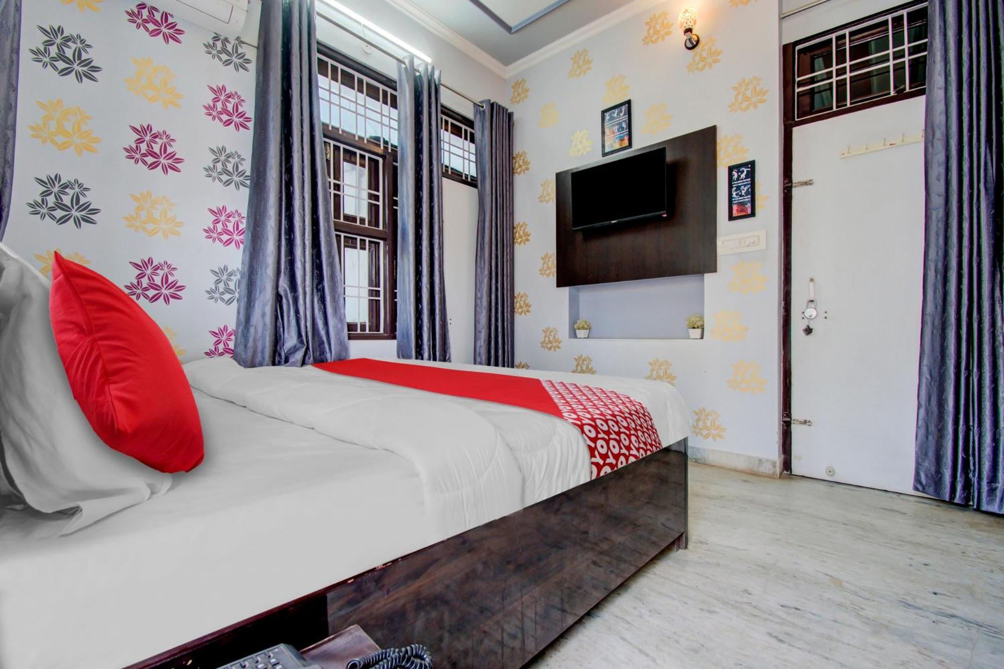 Oyo Flagship 81130 Vanya Guest House Jaipur Eksteriør bilde