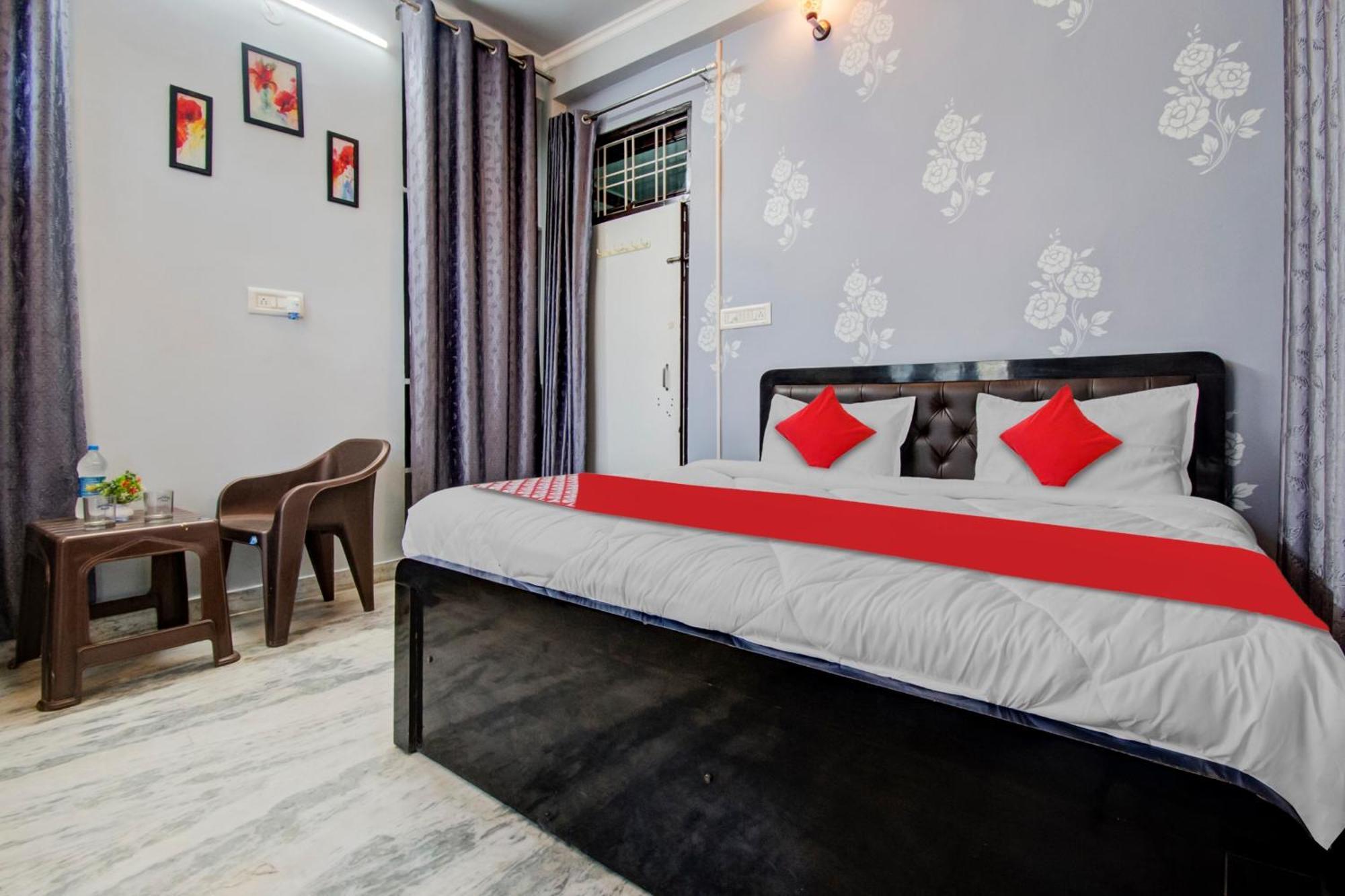 Oyo Flagship 81130 Vanya Guest House Jaipur Eksteriør bilde