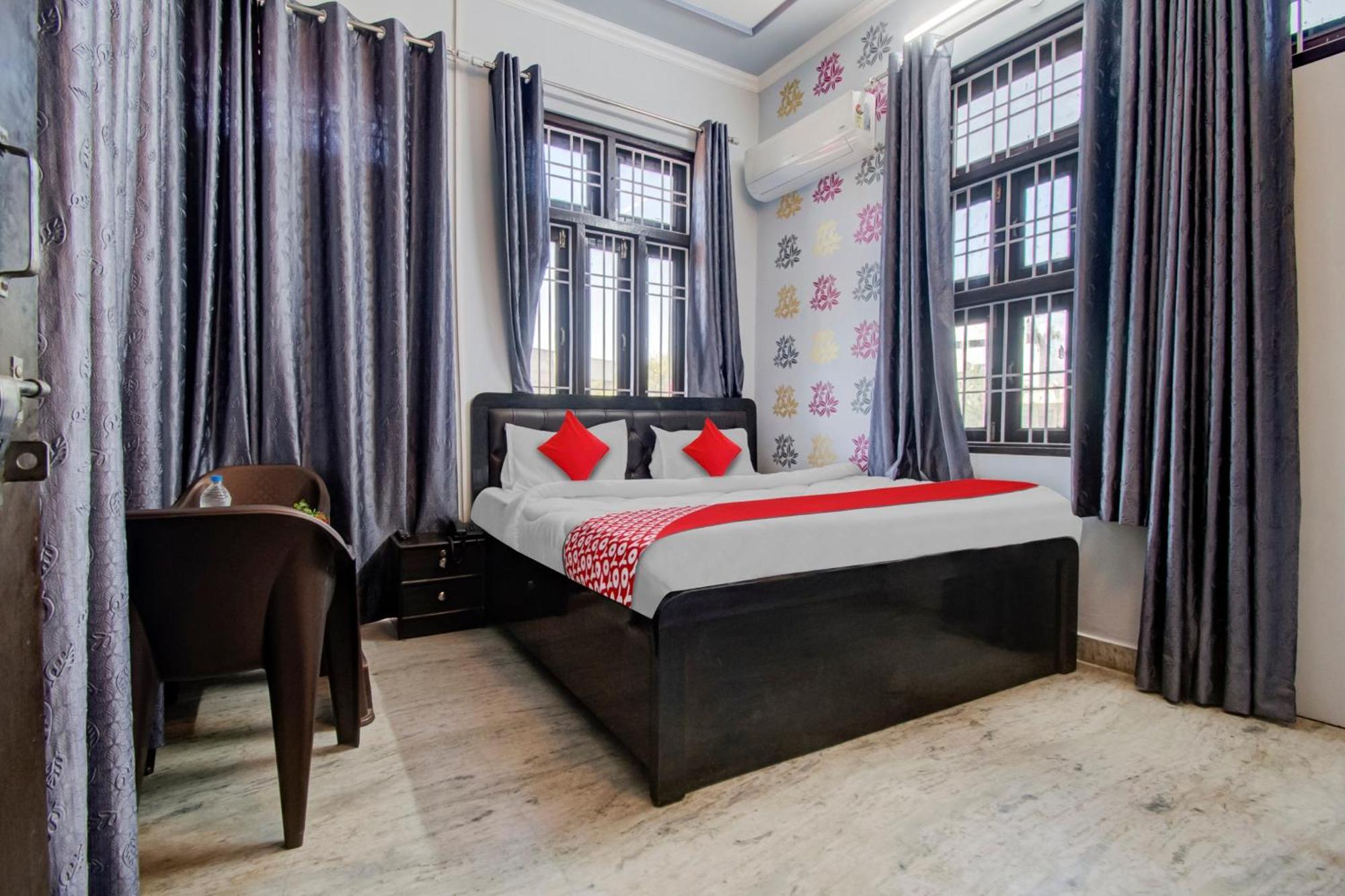 Oyo Flagship 81130 Vanya Guest House Jaipur Eksteriør bilde